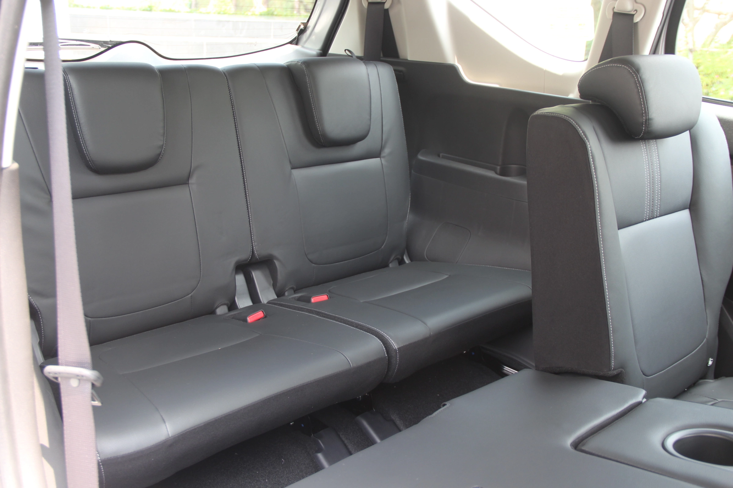 Mitsubishi Xpander 2026 14