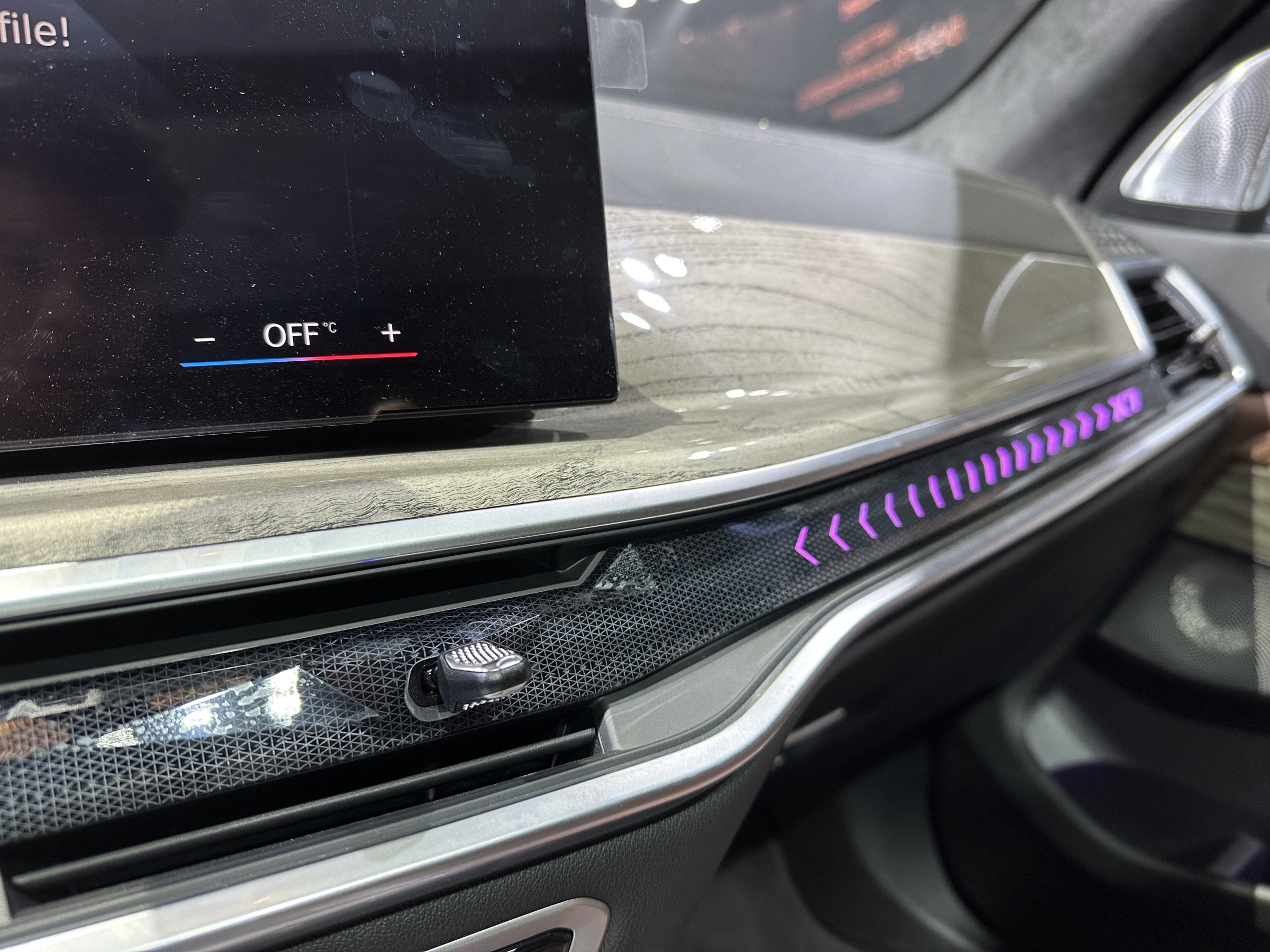 BMW X7 2026 12