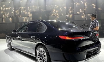 BMW Series 7 2026 25