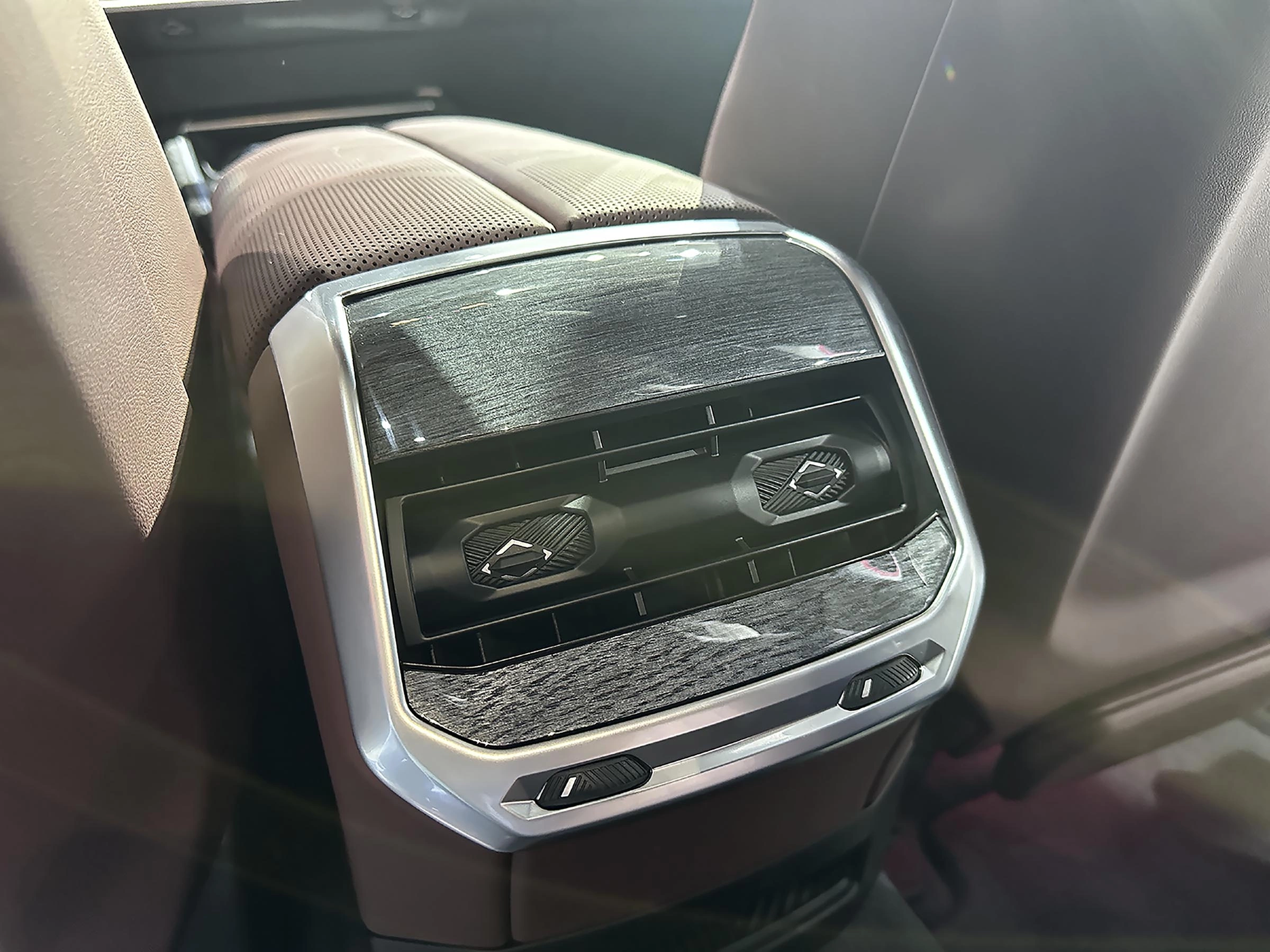 BMW Series 7 2026 18