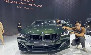 BMW Series 8 2026 23