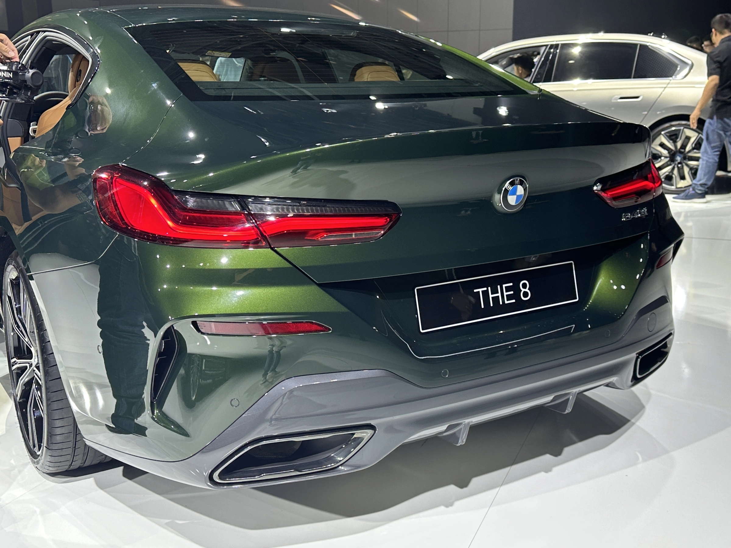 BMW Series 8 2026 8