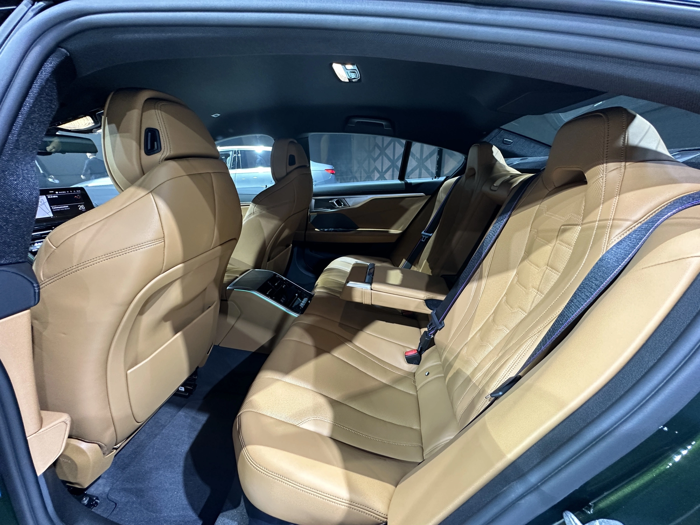 BMW Series 8 2026 9