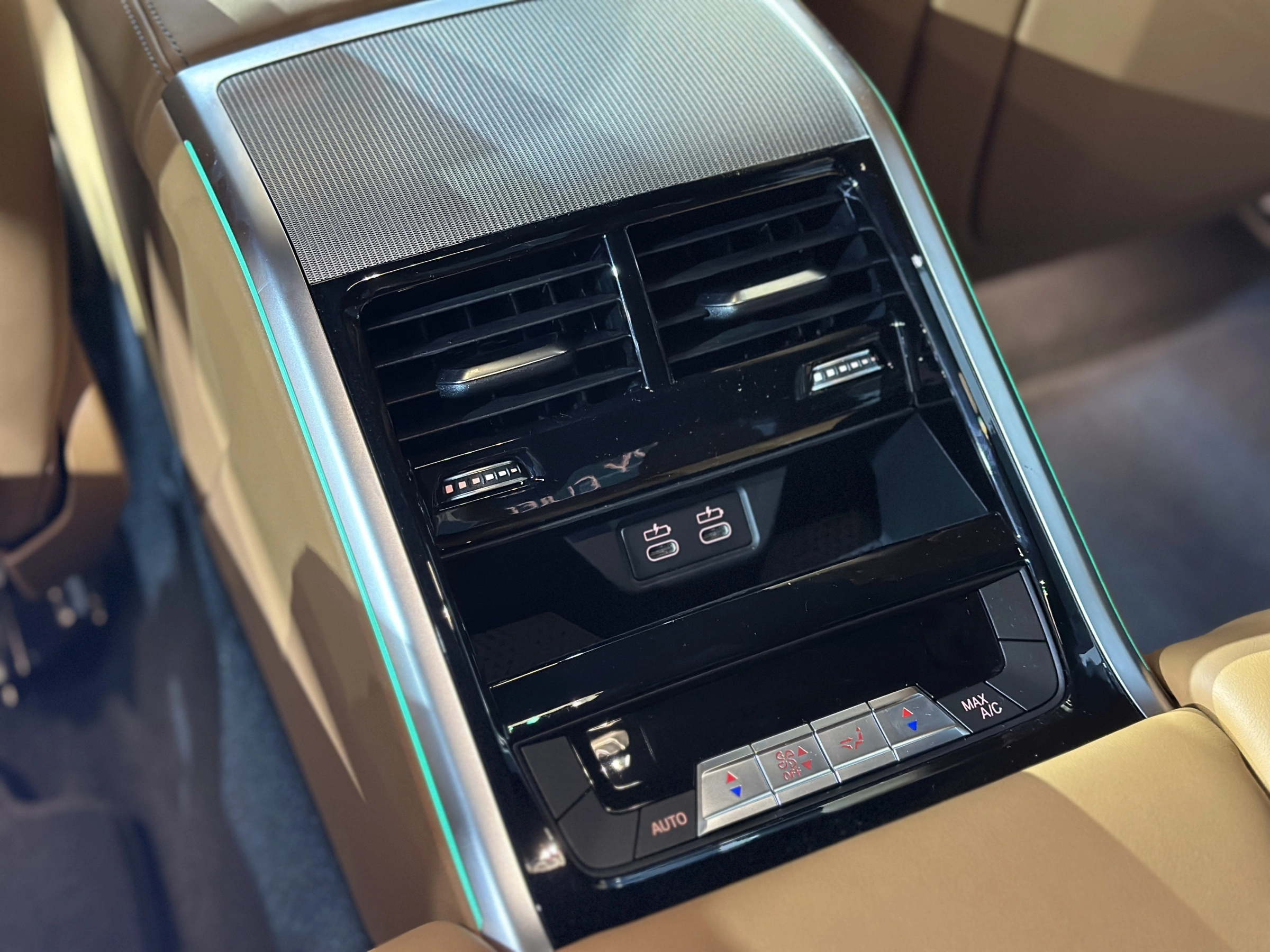 BMW Series 8 2026 14