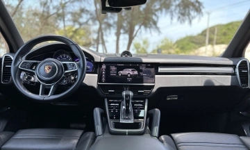 Porsche Cayenne 2026 38
