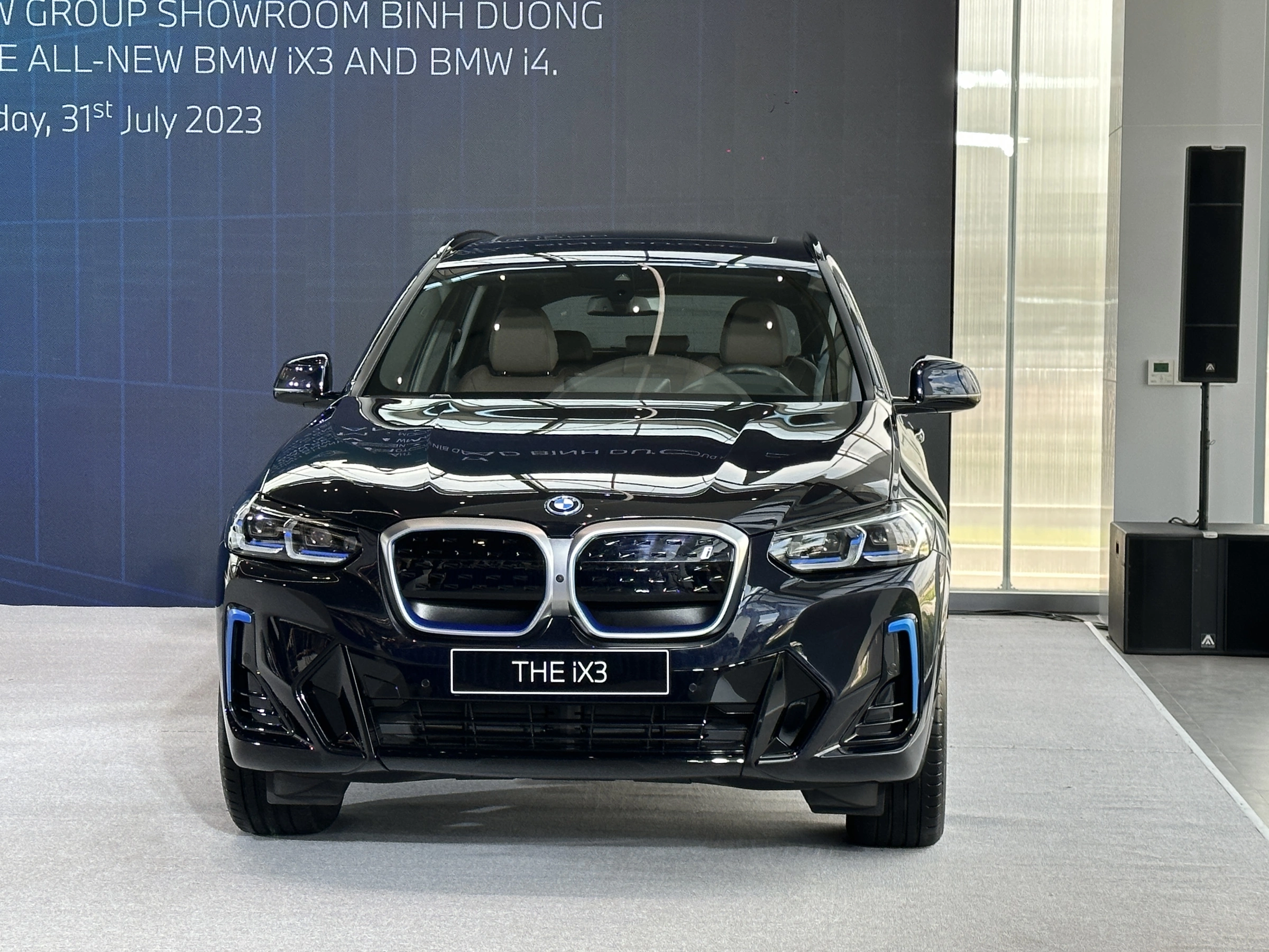 BMW iX3 2026