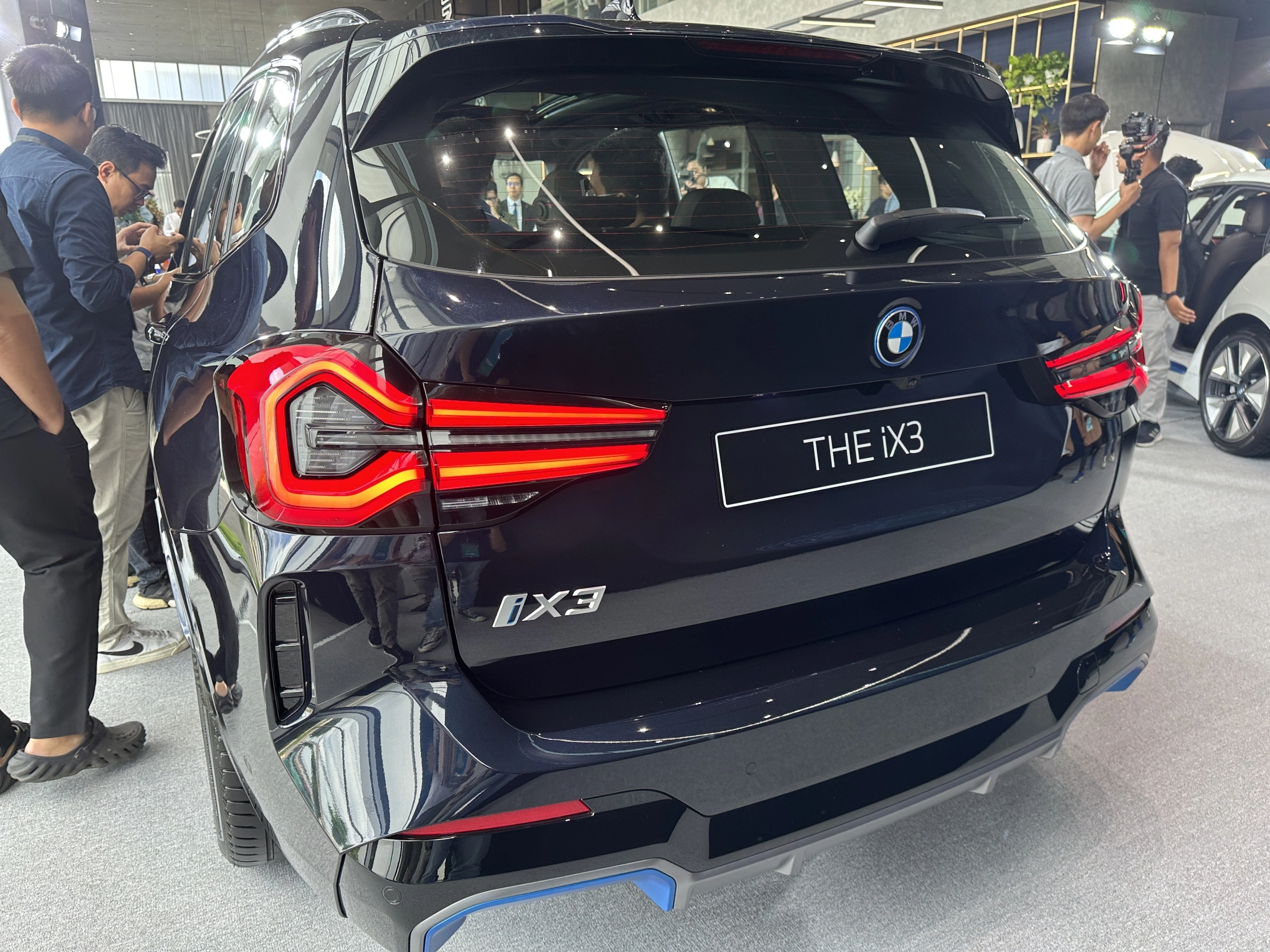 BMW iX3 2026 6
