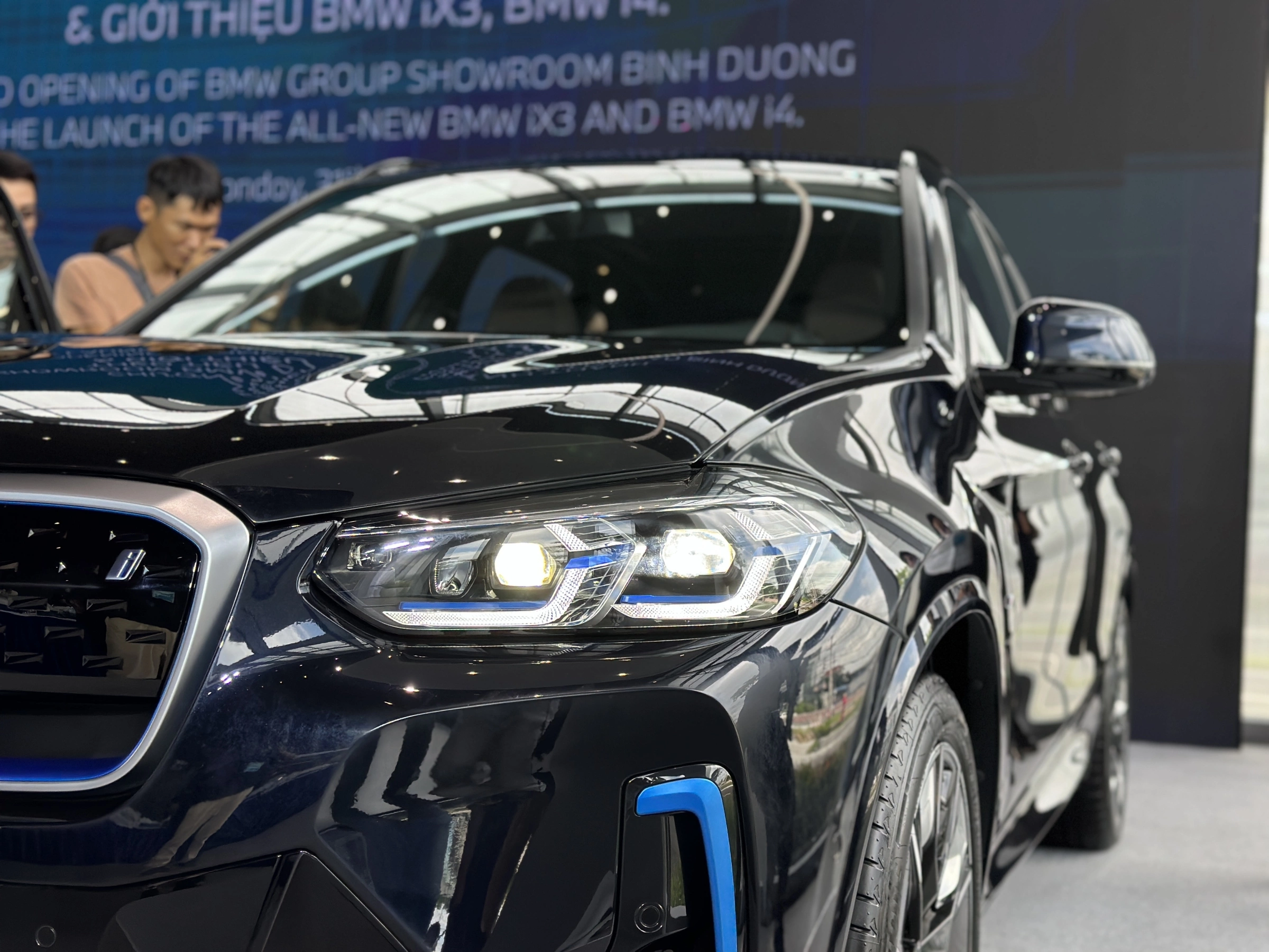 BMW iX3 2026 5