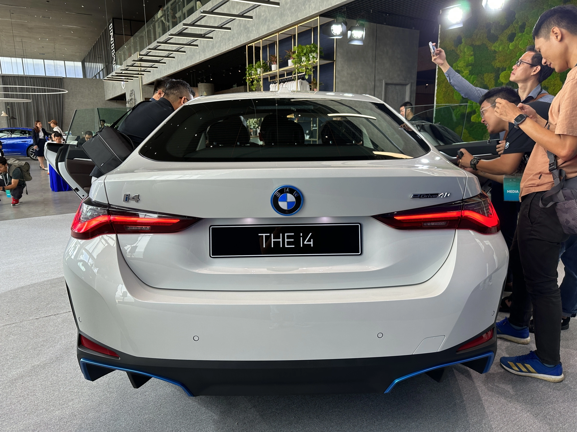 BMW i4 2026 9