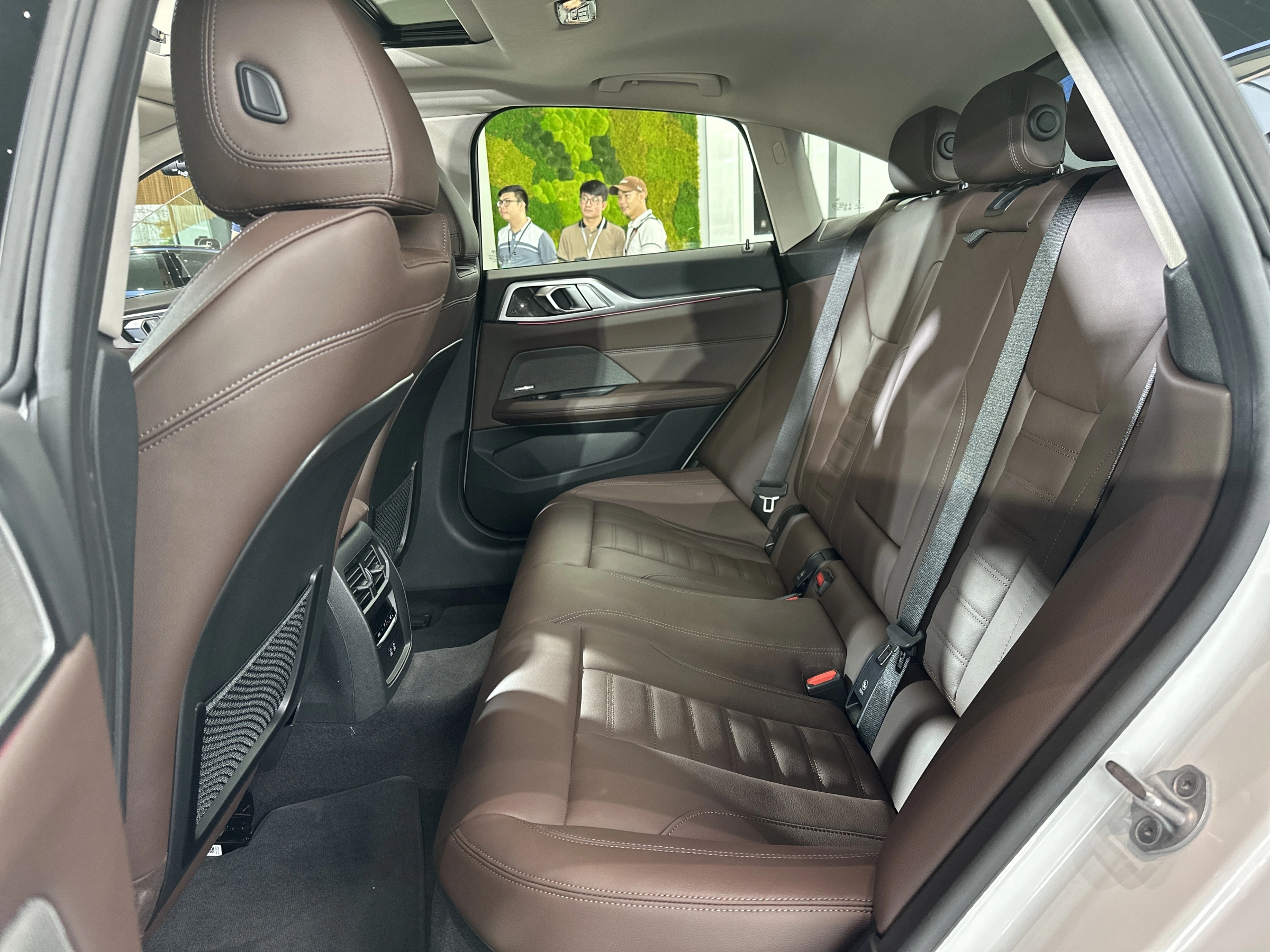 BMW i4 2026 15