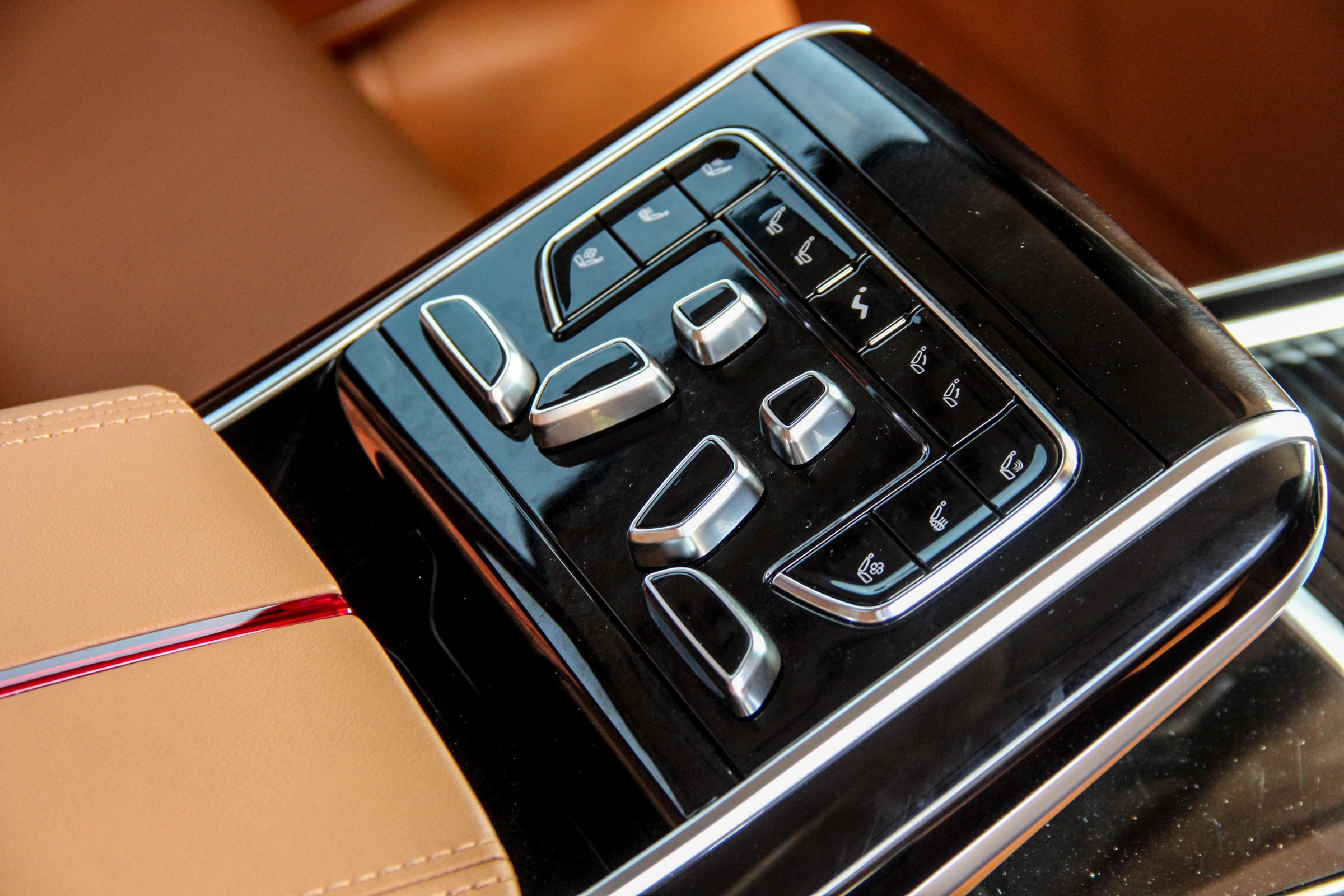 Hongqi H9 2026 12