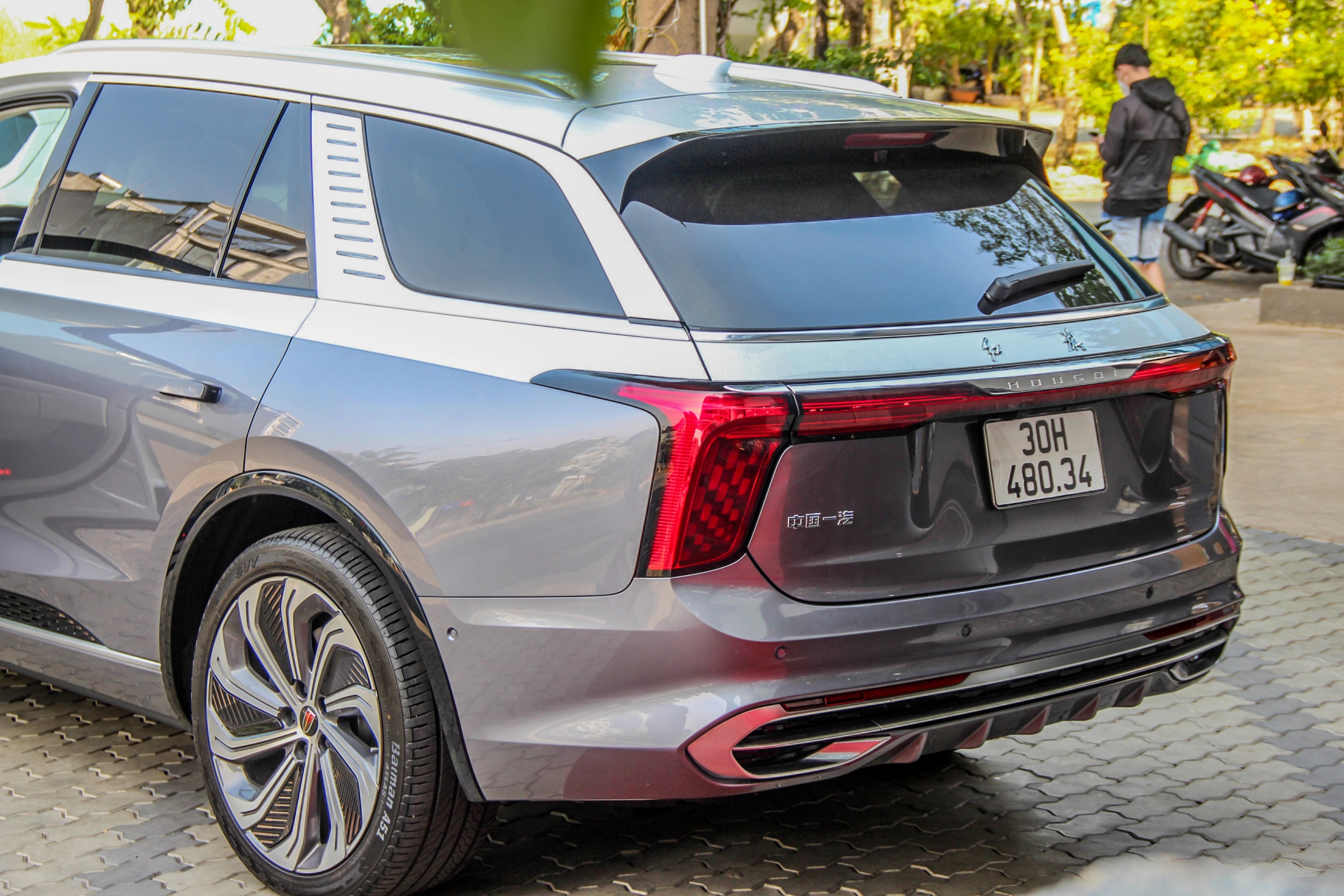 Hongqi E-HS9 2026 4