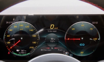 Mercedes EQB 2026 22