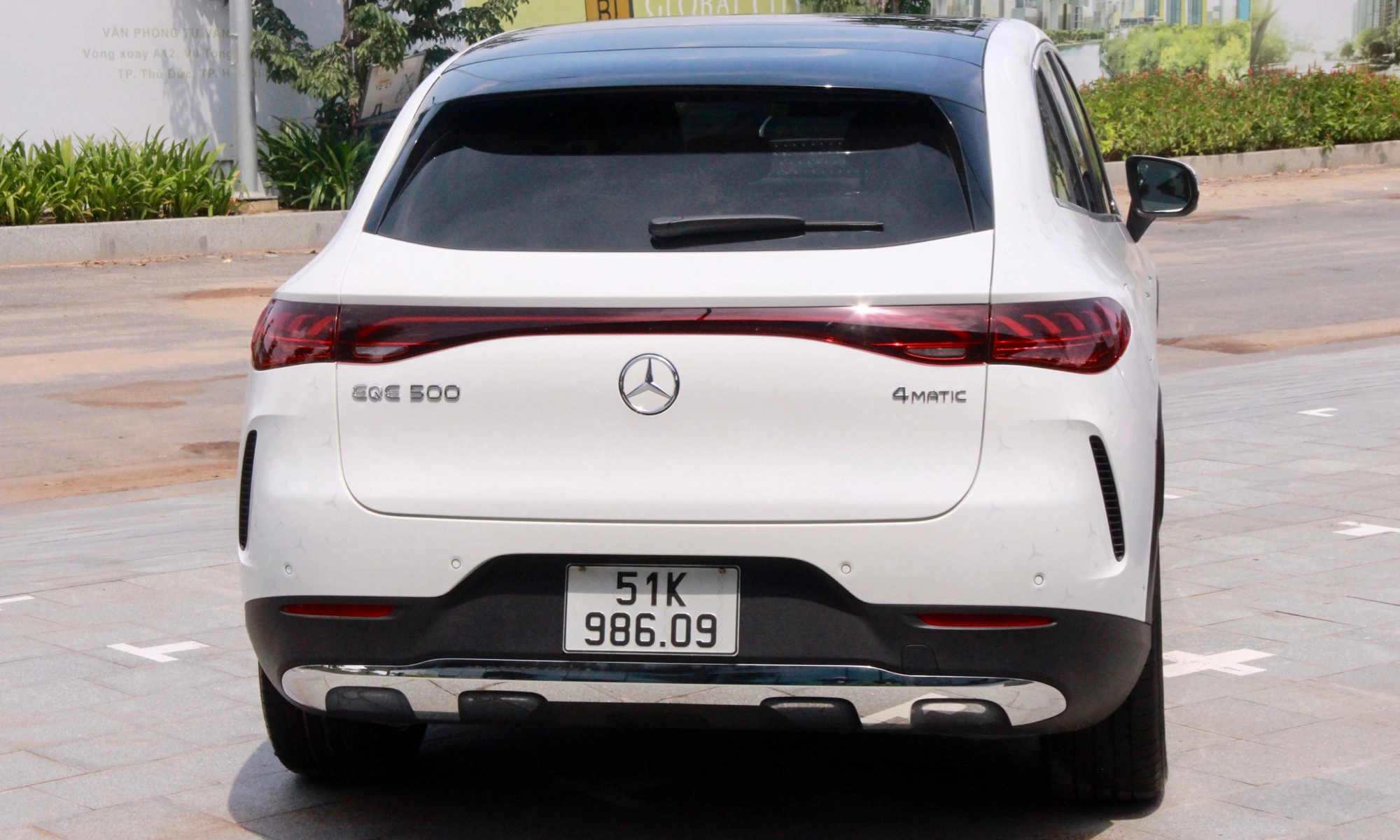 Mercedes EQE SUV 2026 3