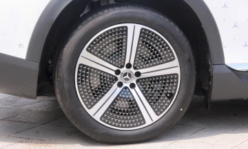 Mercedes EQE SUV 2026 17