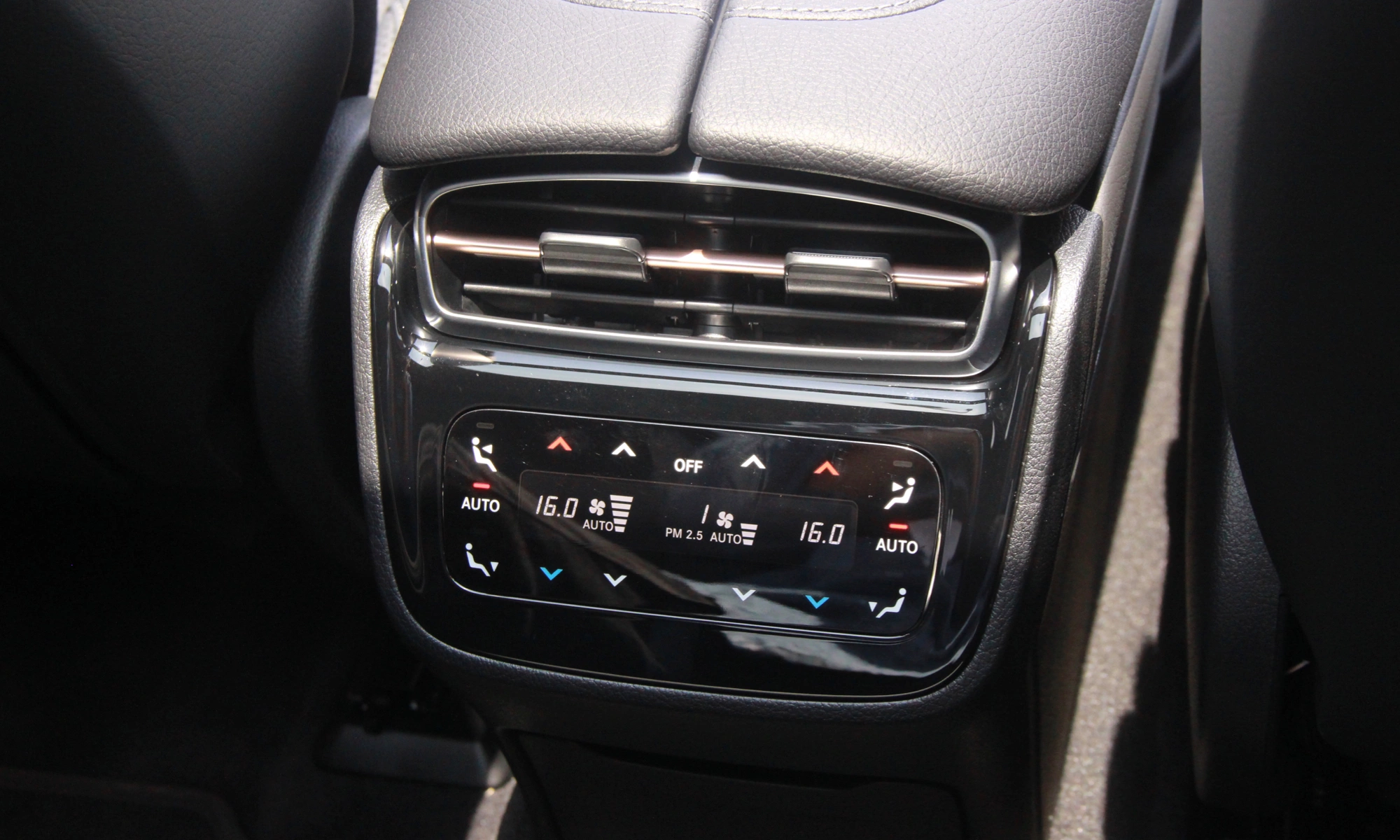 Mercedes EQE SUV 2026 6