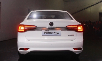 MG MG5 2026 13
