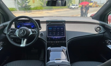 Mercedes EQE SUV 2026 21