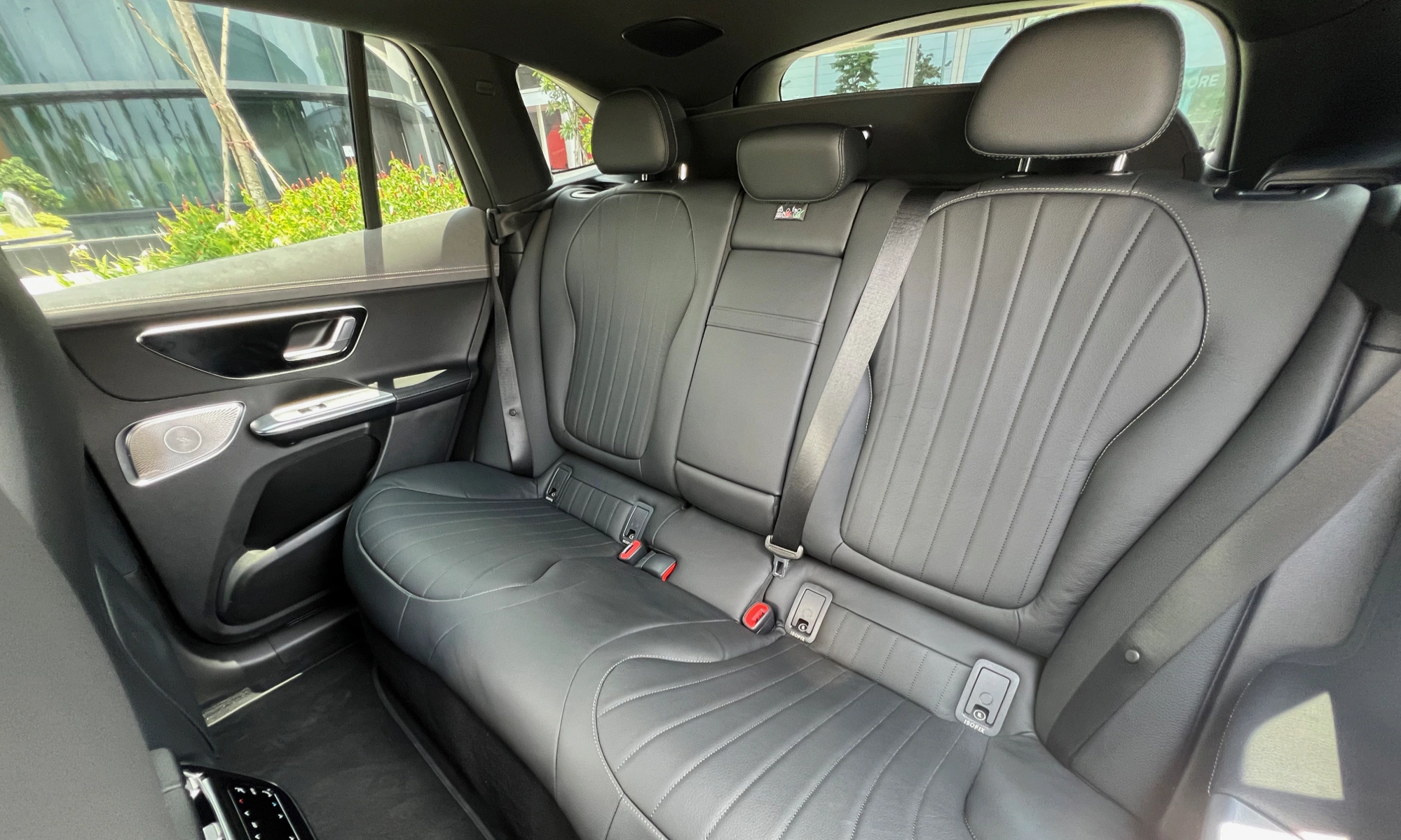Mercedes EQE SUV 2026 12