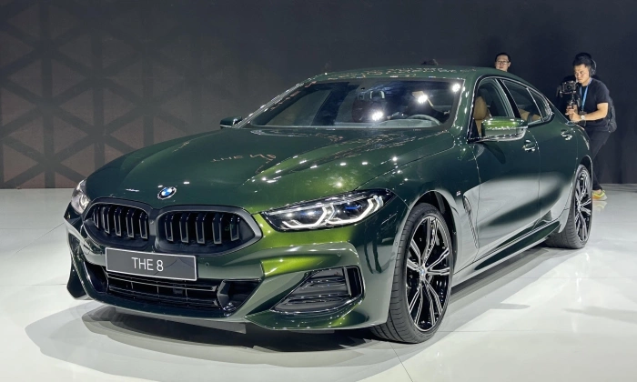 BMW Series 8 2026 38