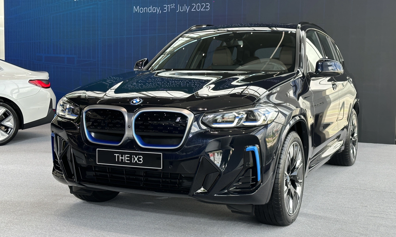 BMW iX3 2026 23