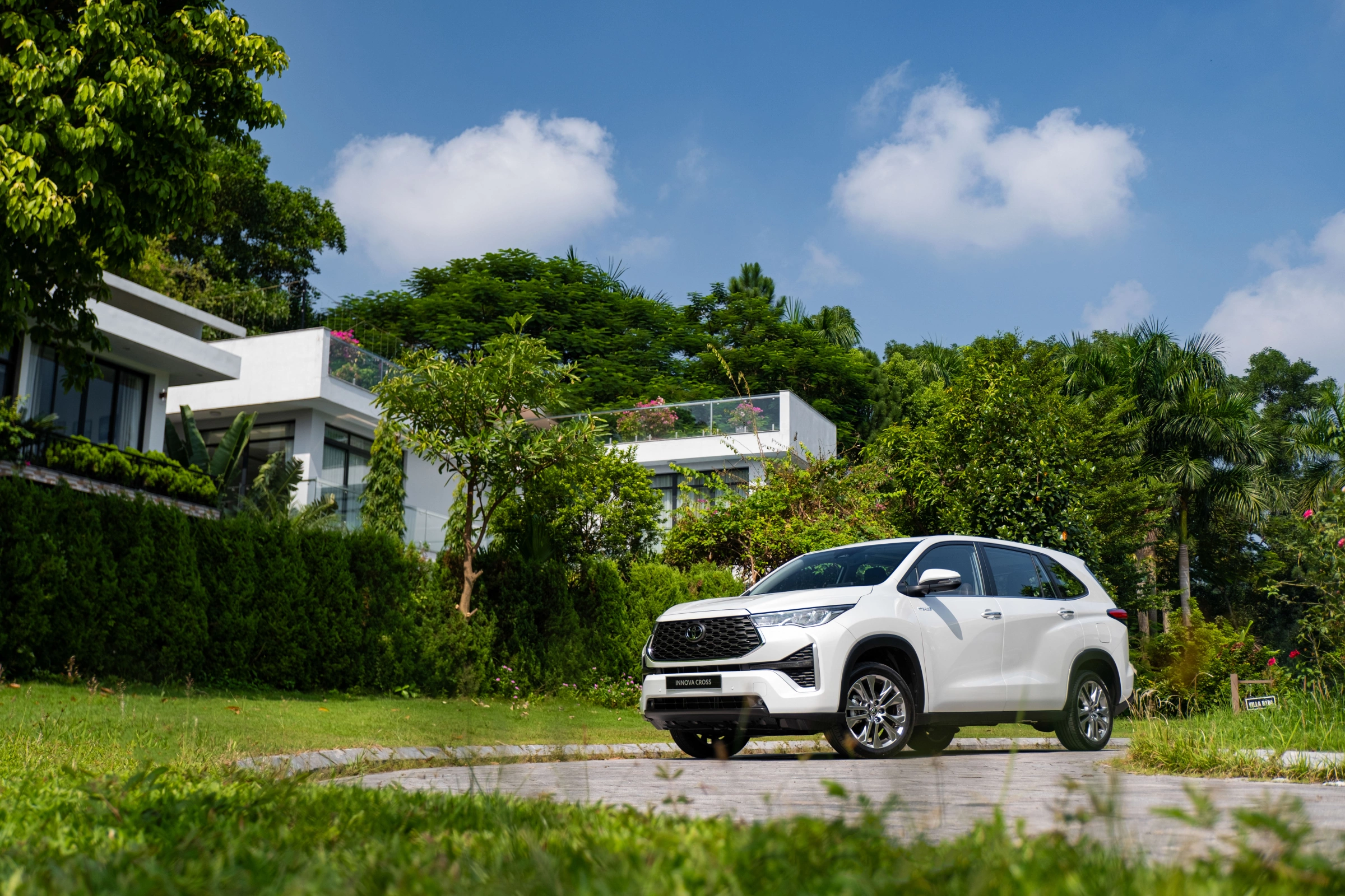 Toyota Innova Cross 2026