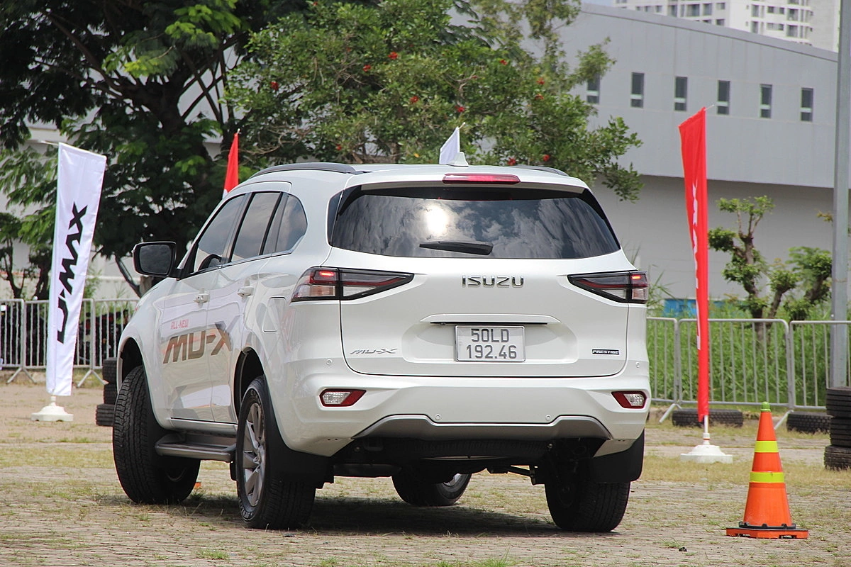 Isuzu mu-X 2026 2