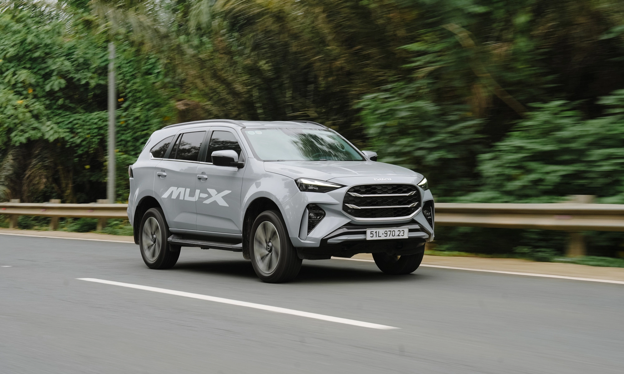 Isuzu mu-X 2026 17