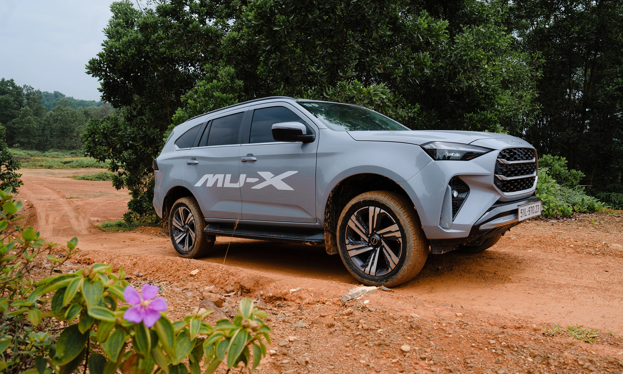 Isuzu mu-X 2026 8