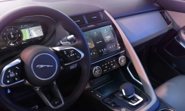 Jaguar E-Pace 2026 33