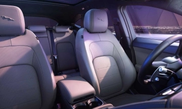 Jaguar E-Pace 2026 34