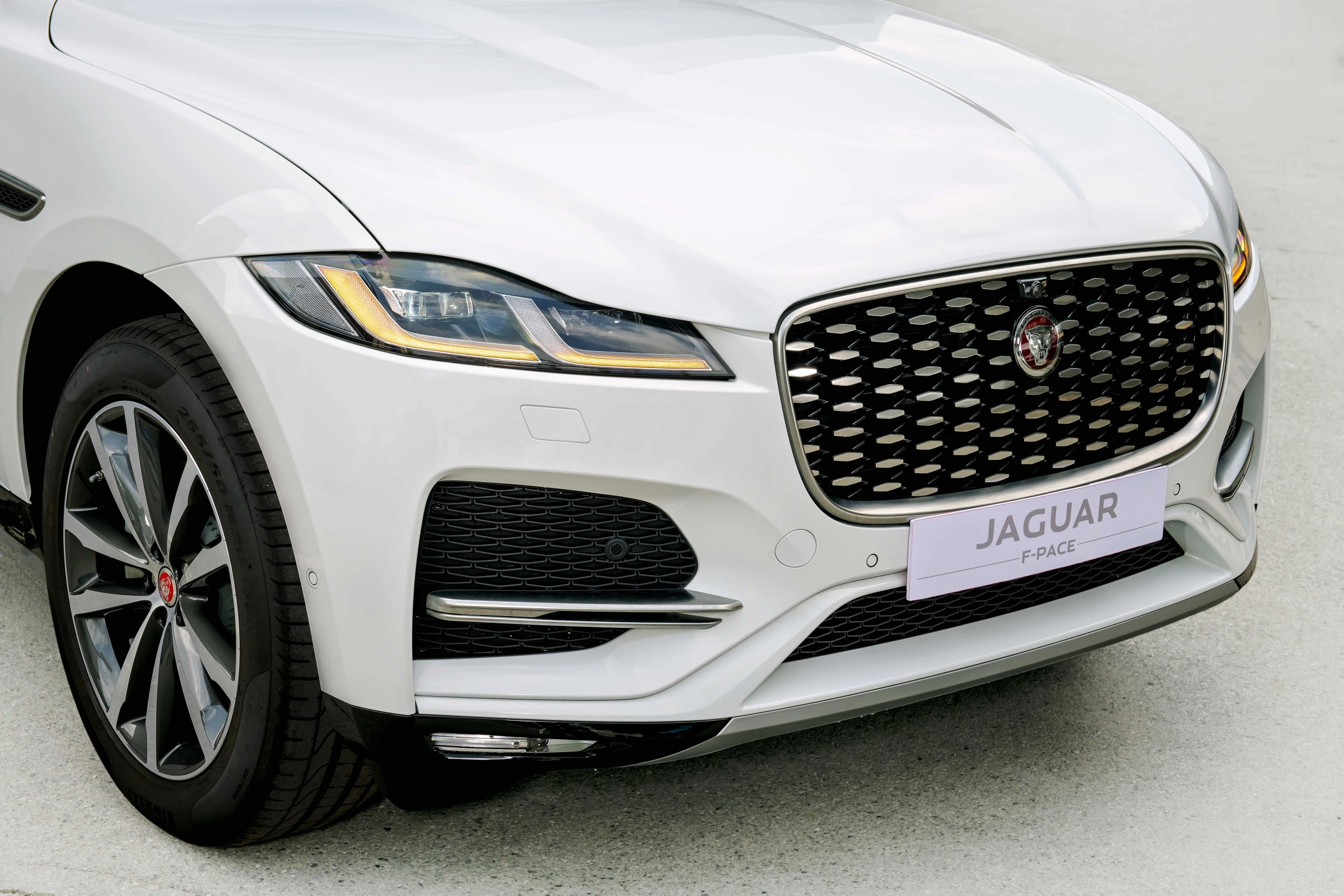 Jaguar F-Pace 2026 1