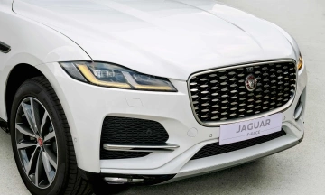 Jaguar F-Pace 2026 21