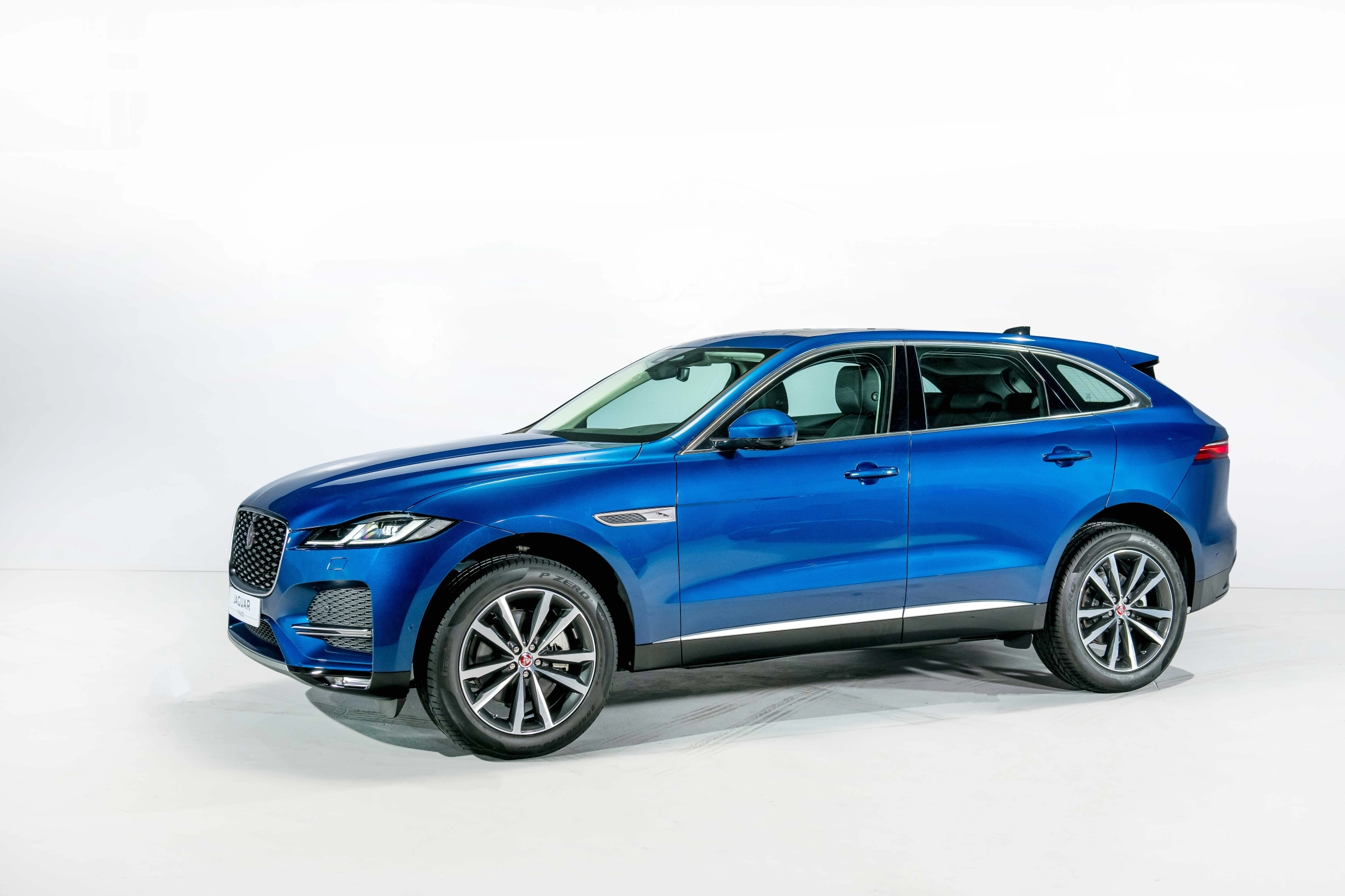 Jaguar F-Pace 2026 6