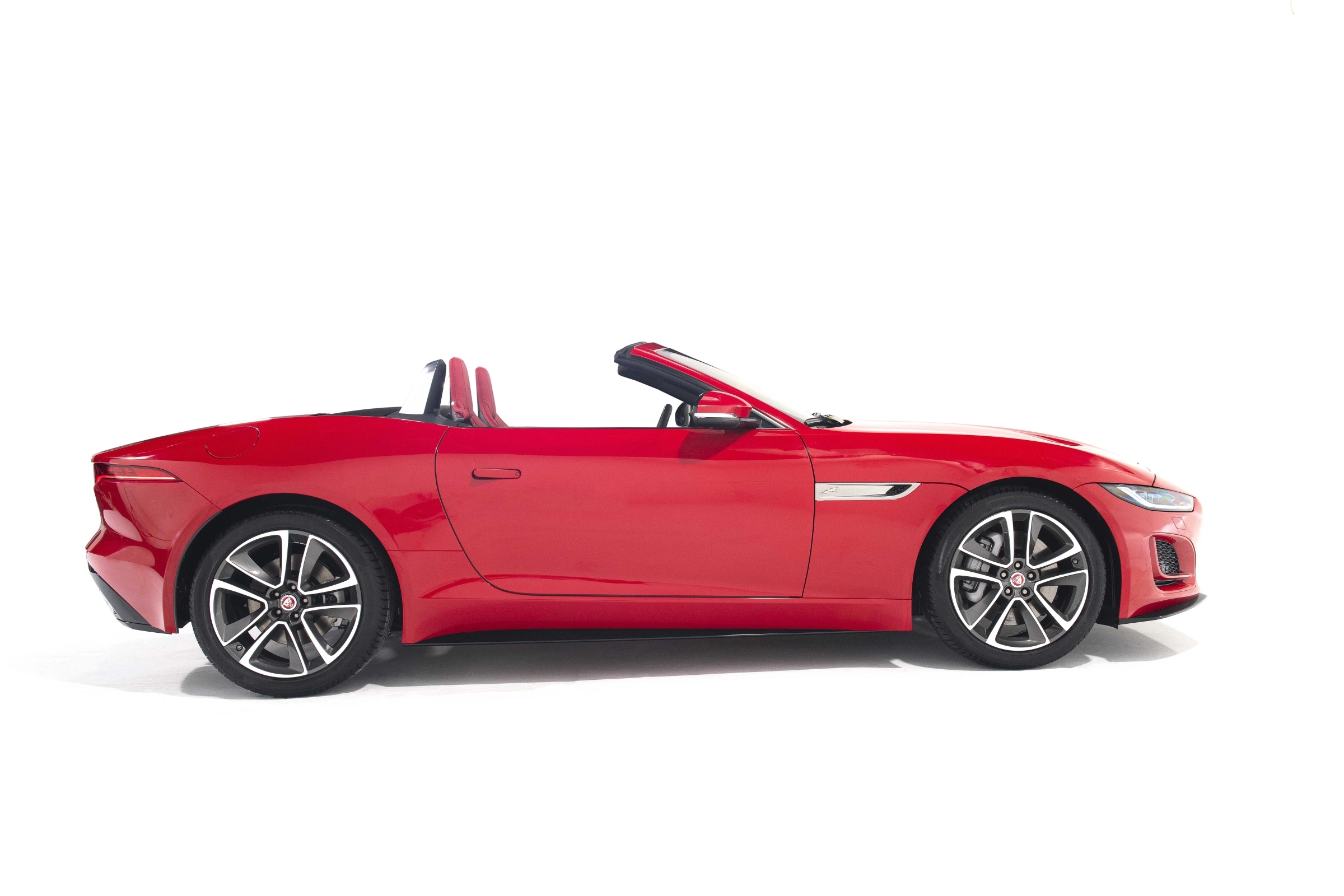Jaguar F-Type 2026 4