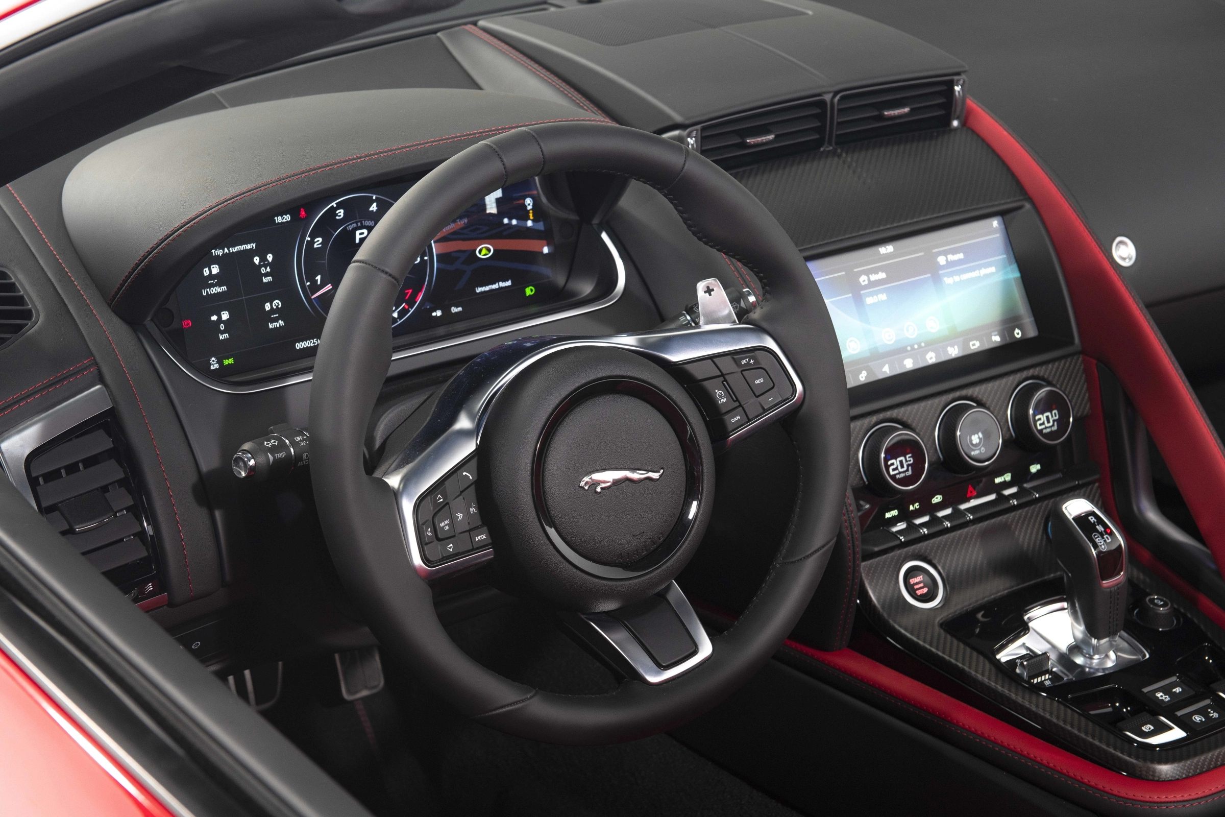 Jaguar F-Type 2026 17