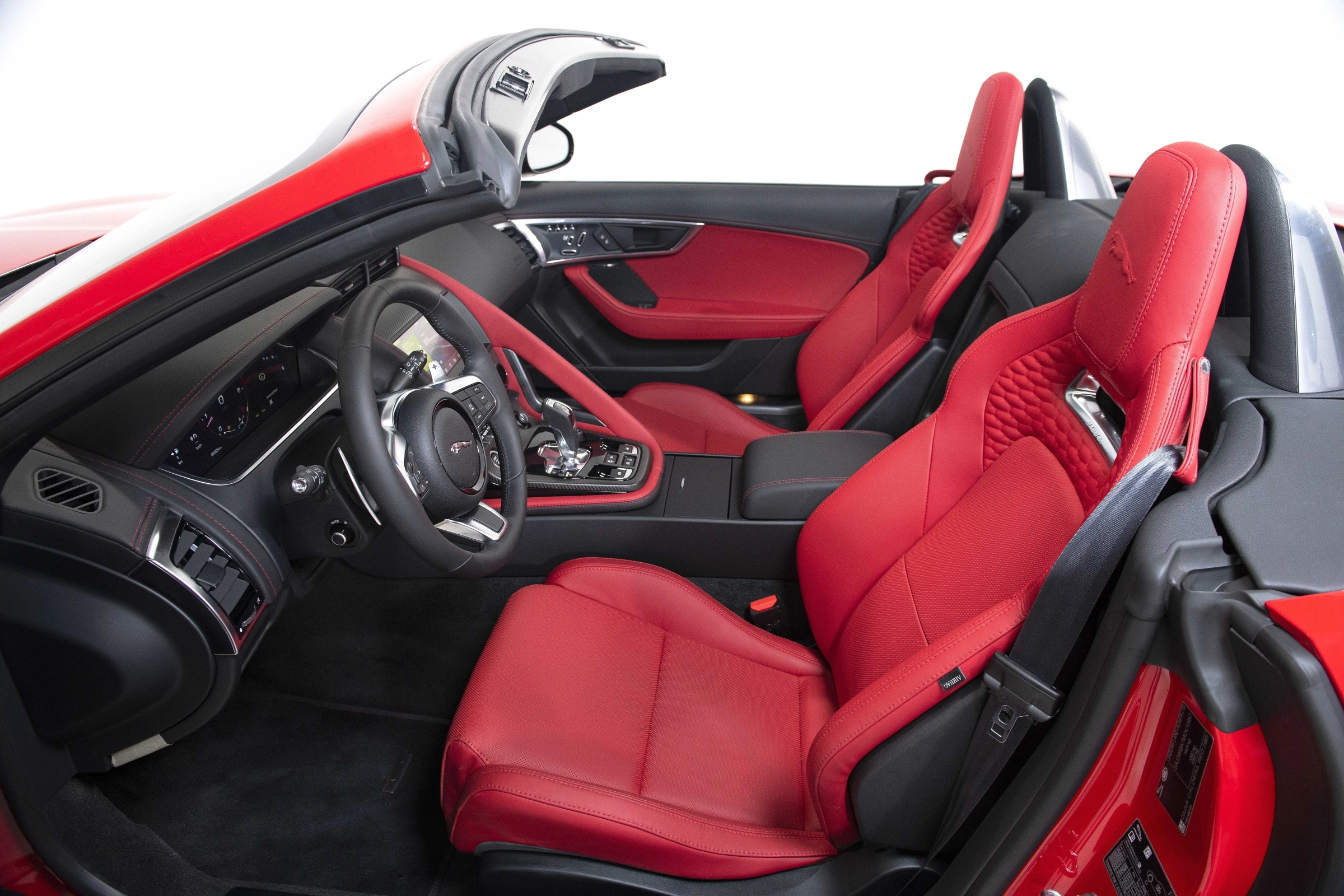 Jaguar F-Type 2026 23