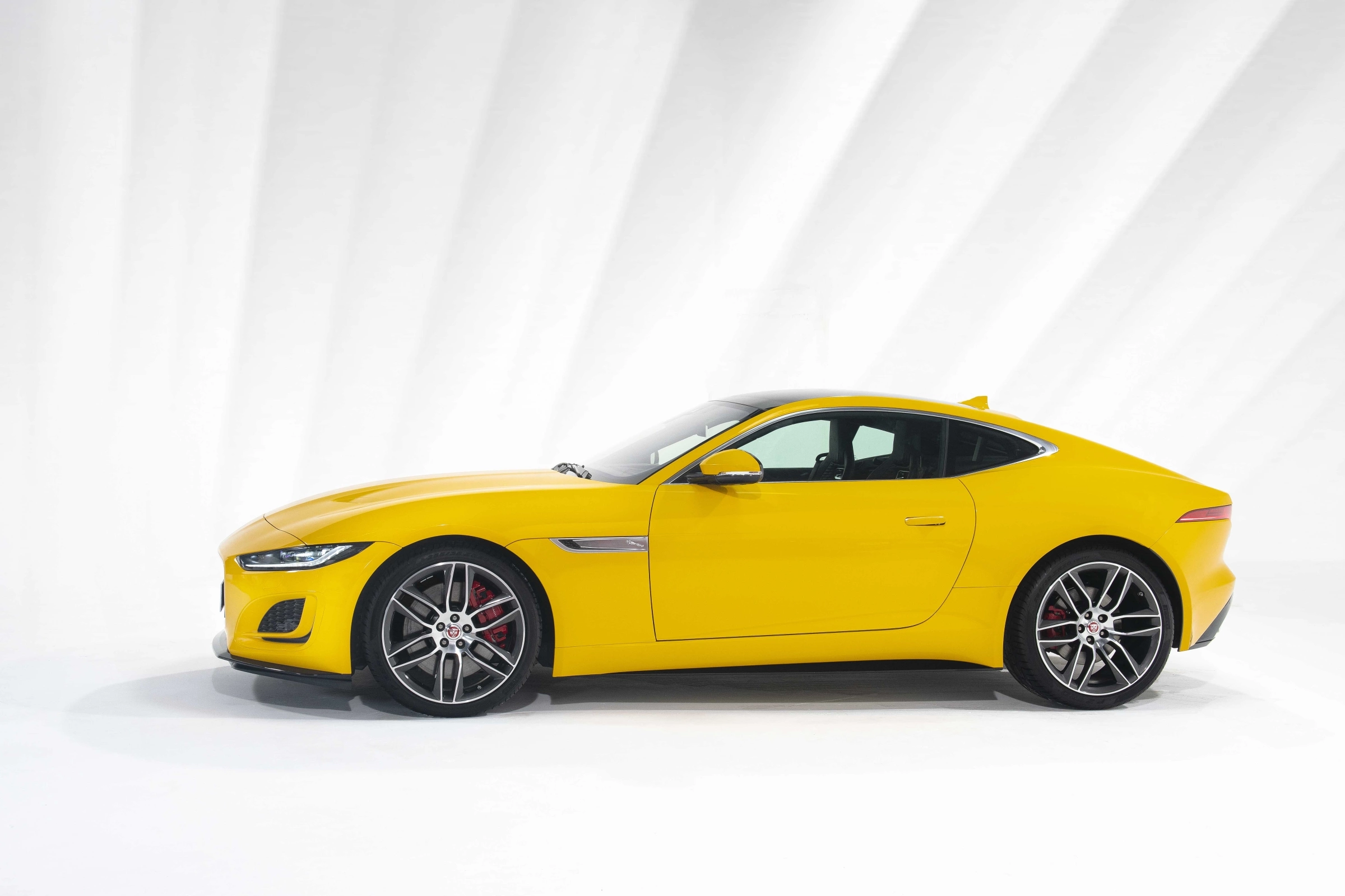 Jaguar F-Type 2026 29