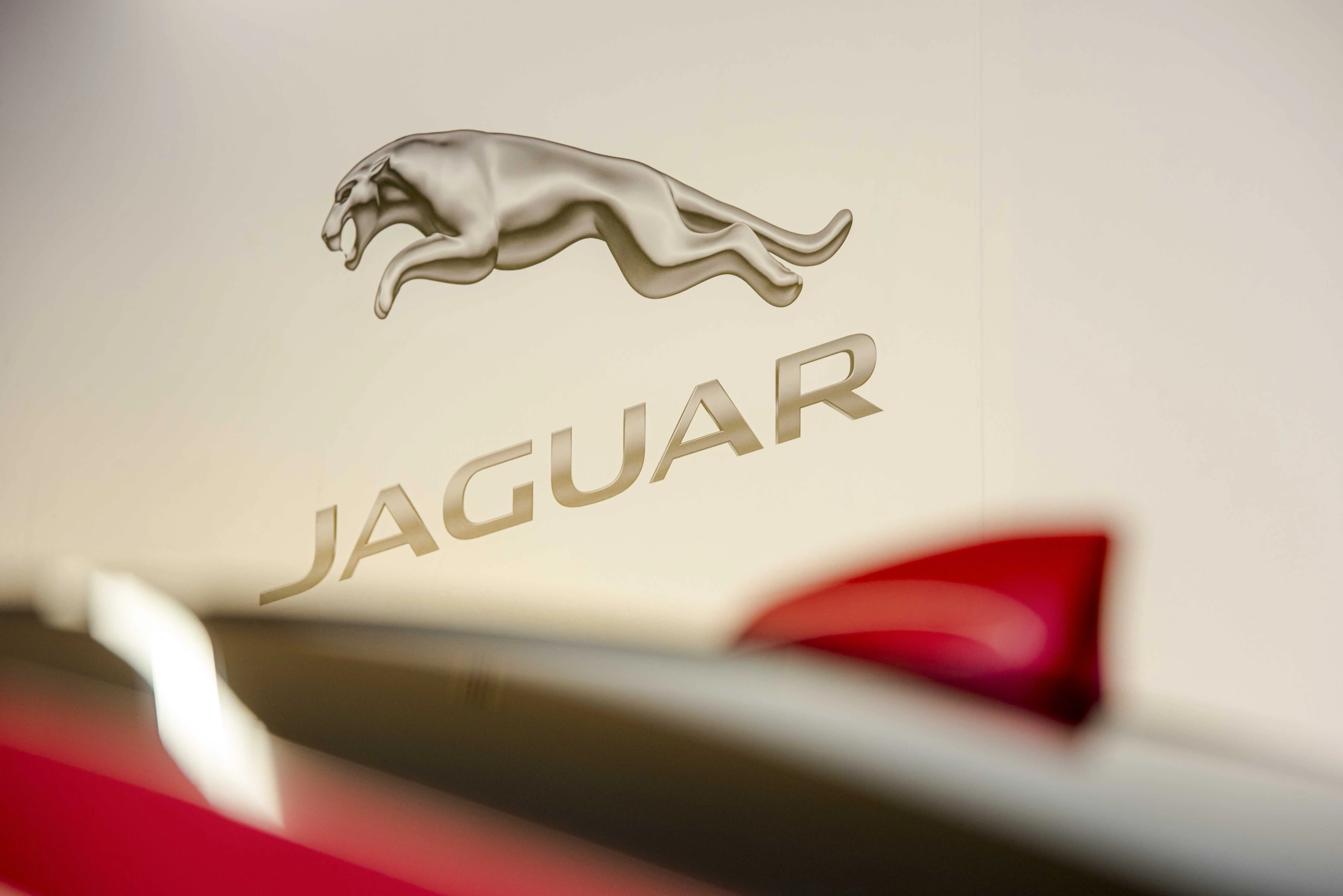 Jaguar XE 2026 11