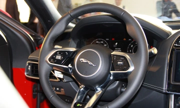 Jaguar XE 2026 38