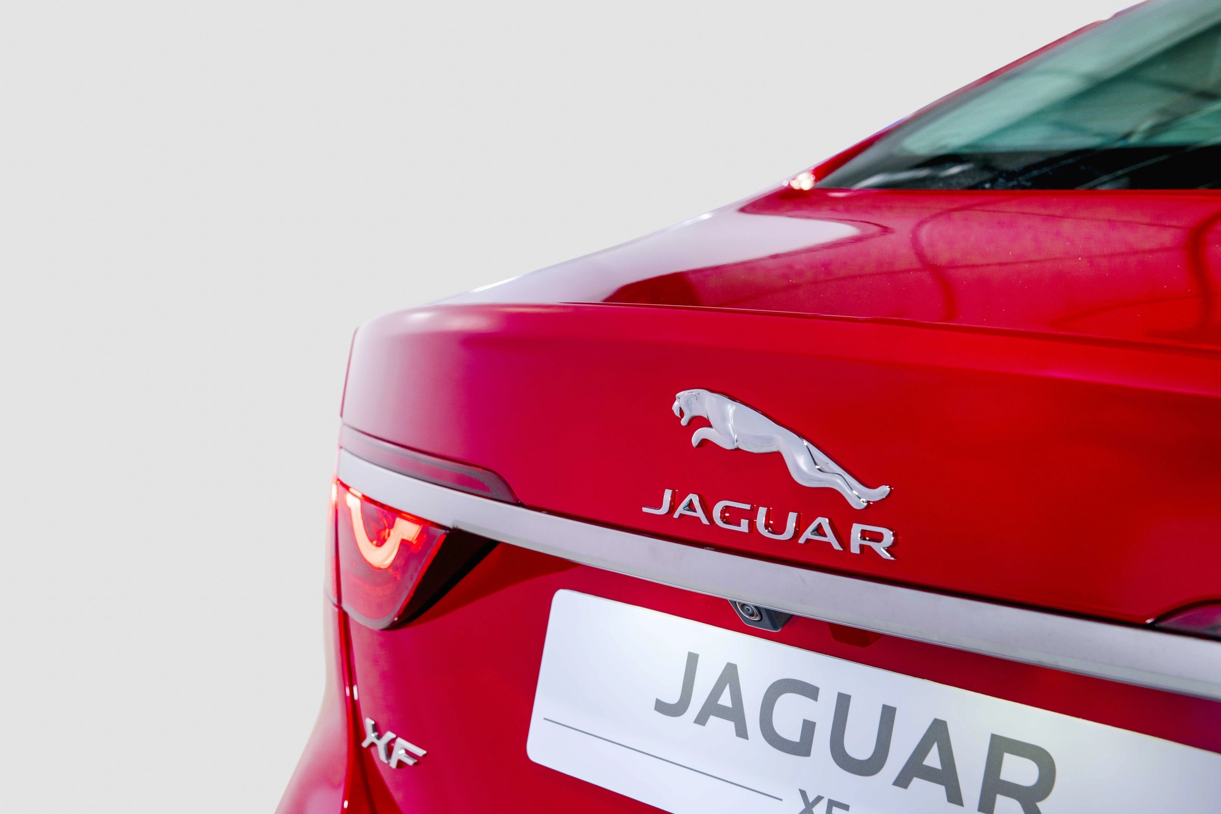 Jaguar XF 2026 6