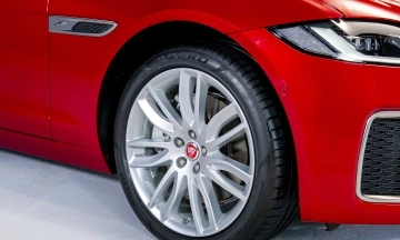 Jaguar XF 2026 23