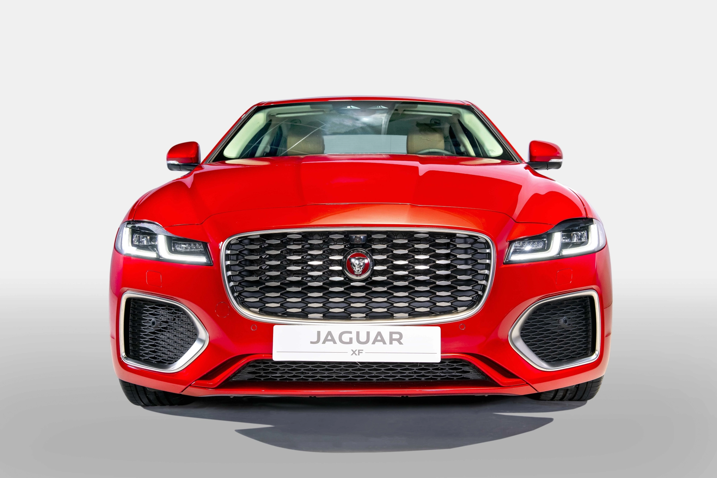 Jaguar XF 2026 1