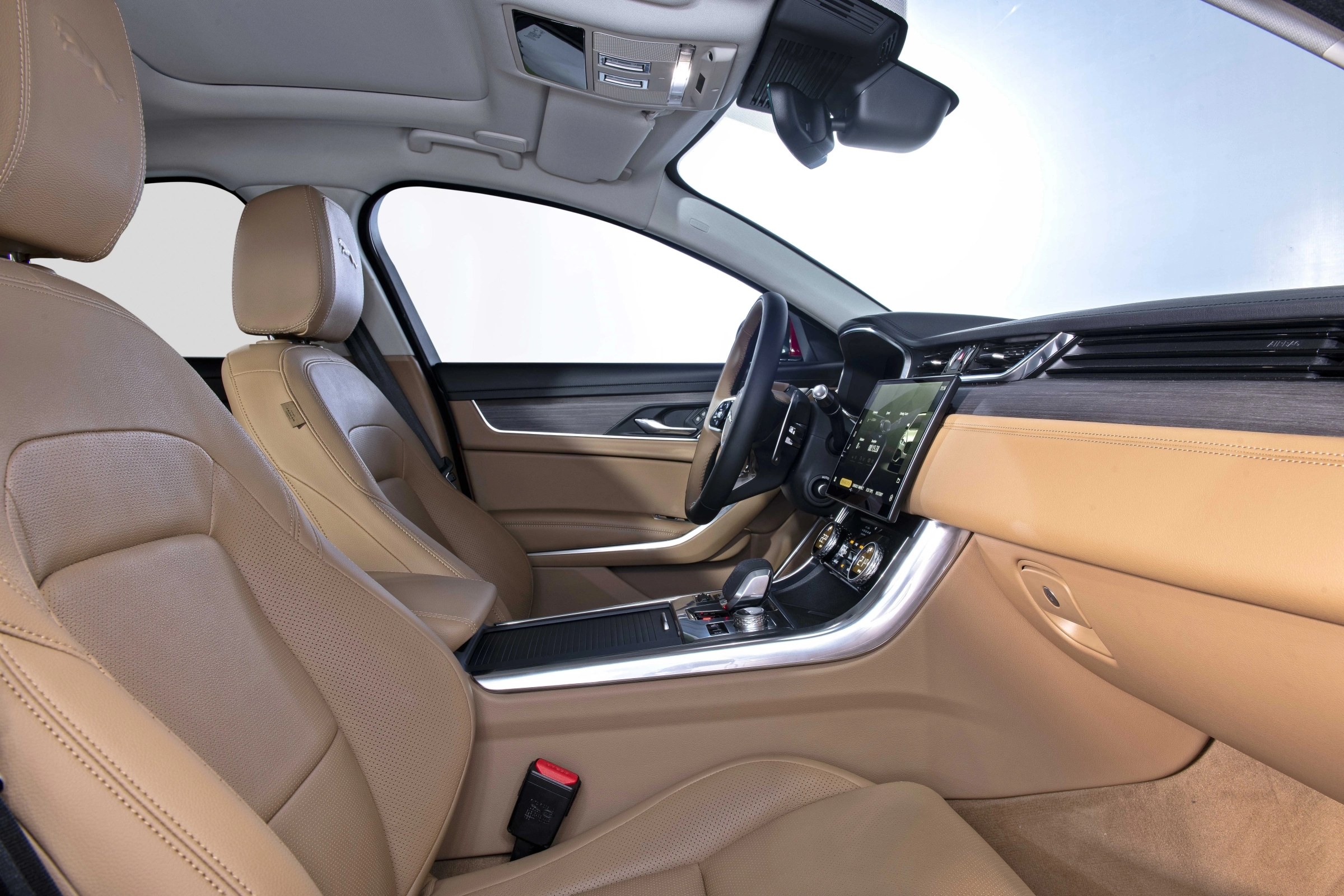 Jaguar XF 2026 8