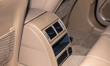 Jaguar XF 2026 33