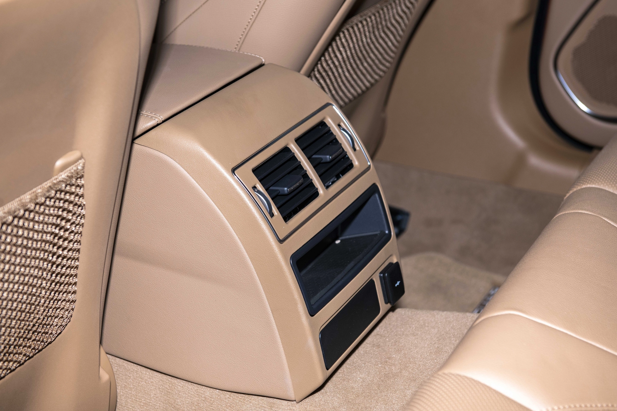 Jaguar XF 2026 15