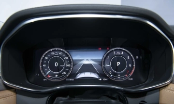 Jaguar XF 2026 28