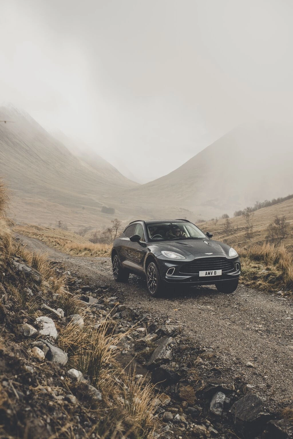 Aston Martin DBX 2026 4