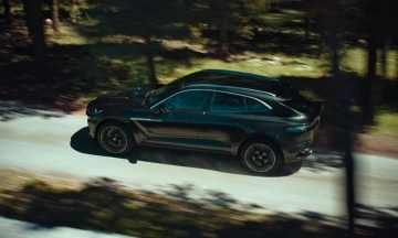 Aston Martin DBX 2026 19