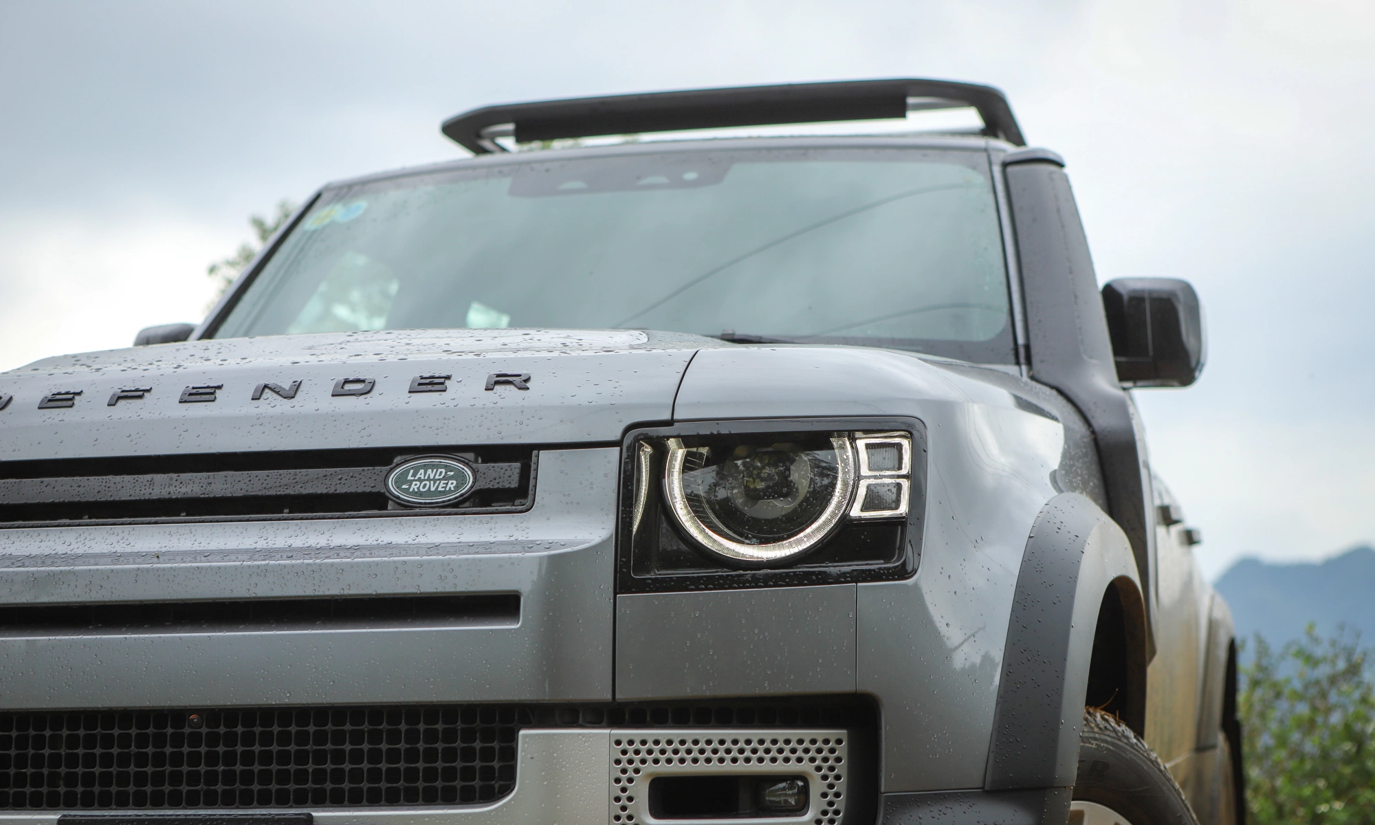 Land Rover Defender 130 2026 4